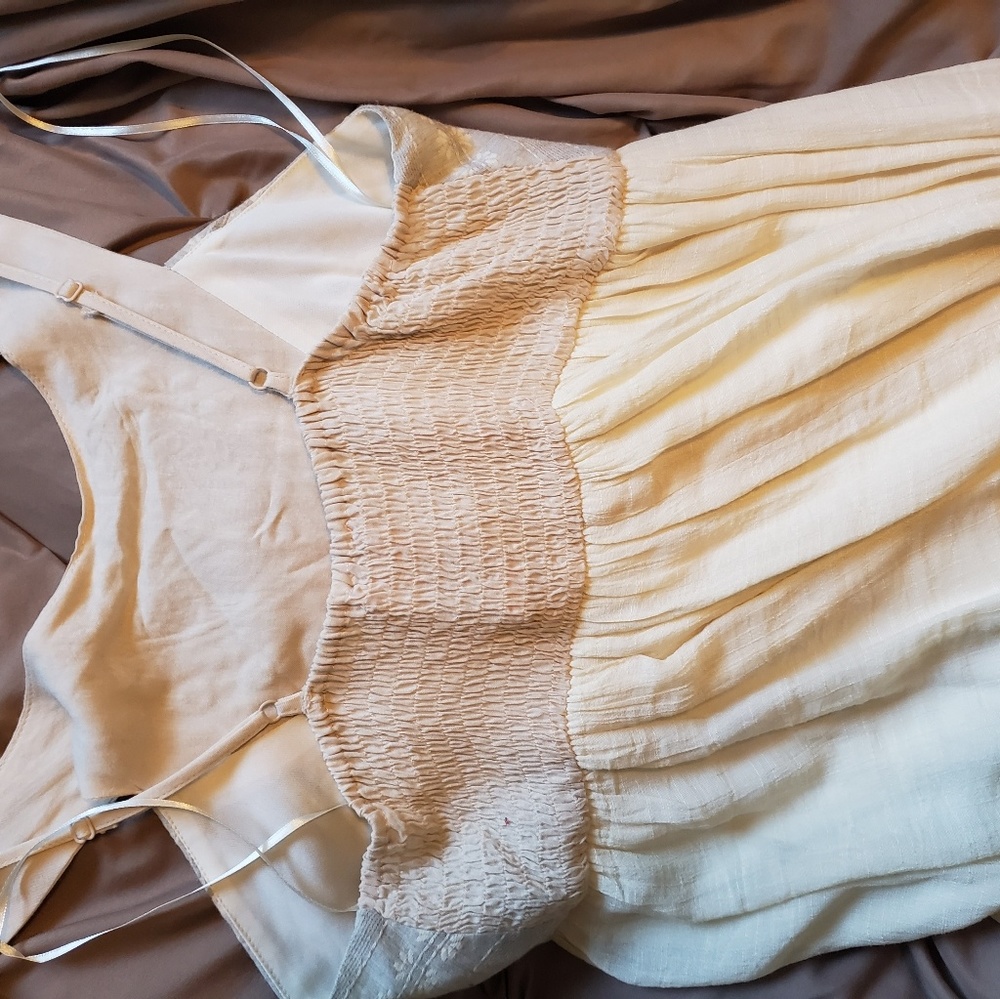 Dress - Picture 3 of 4